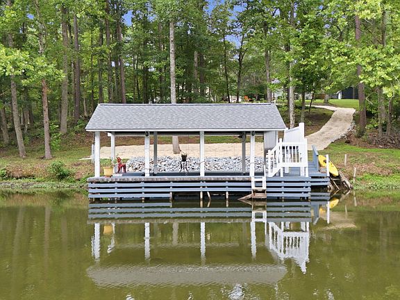 2nd image of 270 Kelley Ridge Rd