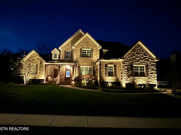 3rd image of 12427 Waterslea Ln