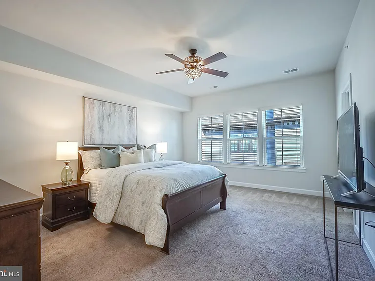 22308 Seabring Ter — Photo 24
