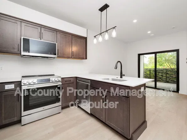 2301 Pearl St, Boulder, CO
