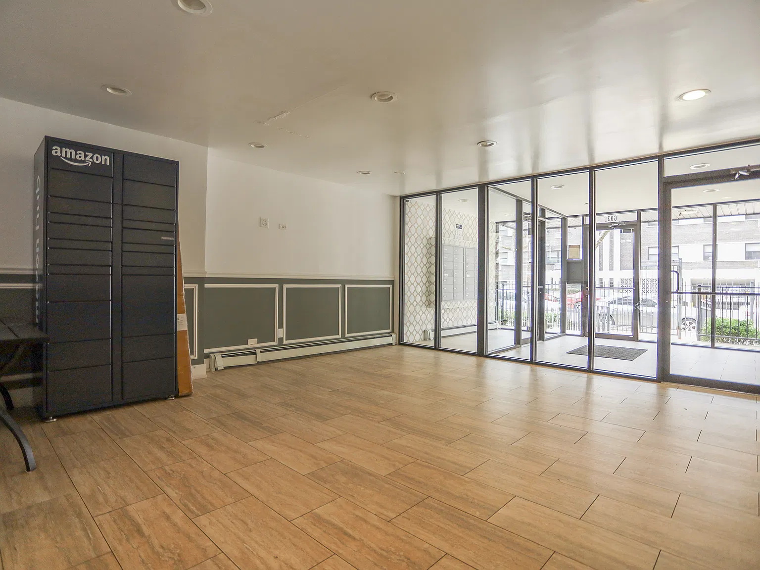 2 bed, 1200 sqft, $2,350 — Photo 2