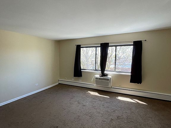 5th image of 1735 Chestnut St APT 3-B