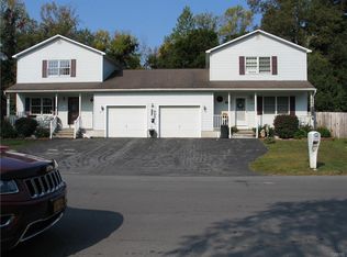 85 Downey Dr, Oswego, NY 13126