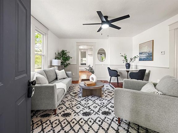 4th image of 1617 W Logan Ave