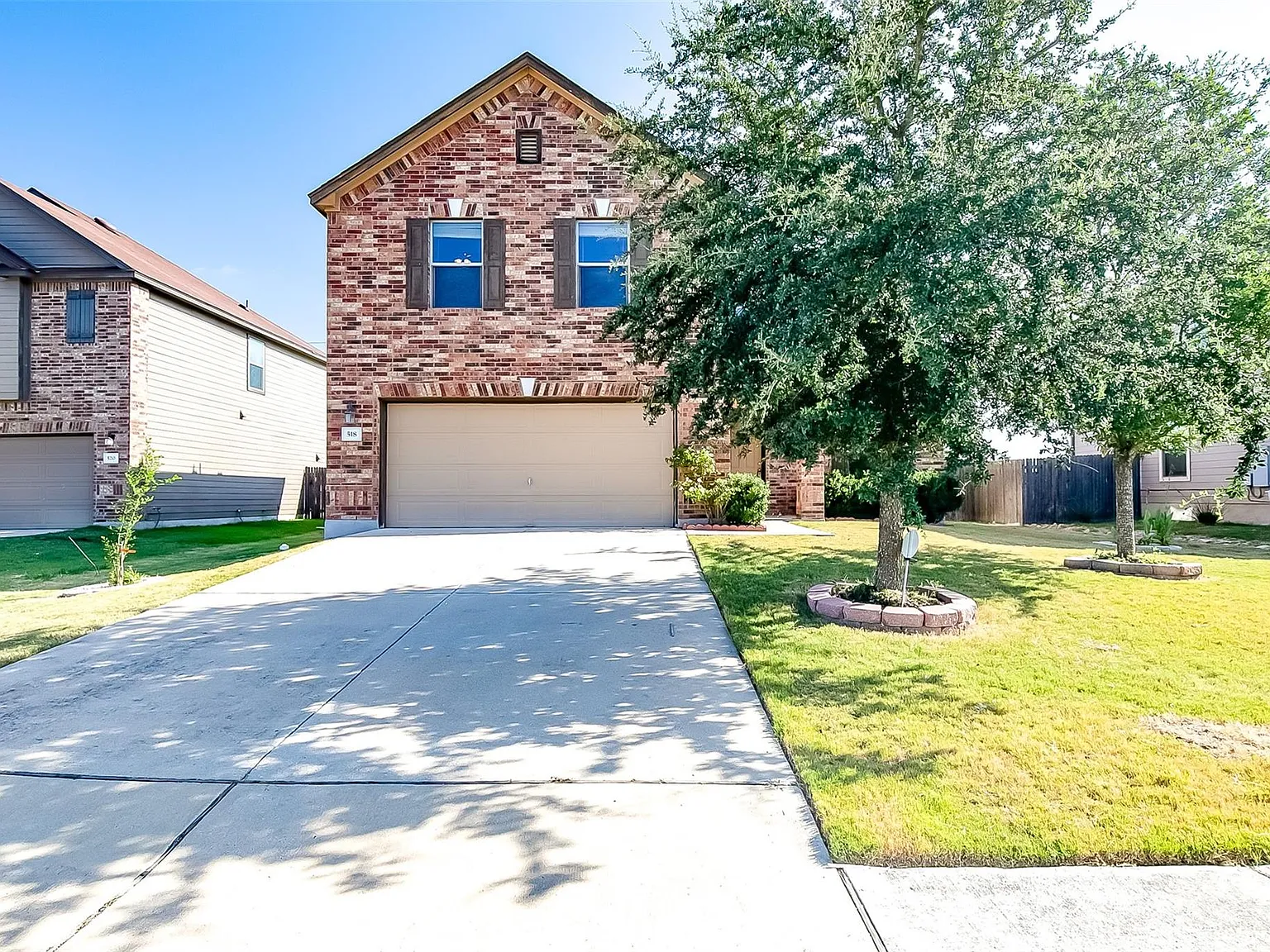 4 bed, 2.5 bath, 2553 sqft, $2,250 — Photo 1