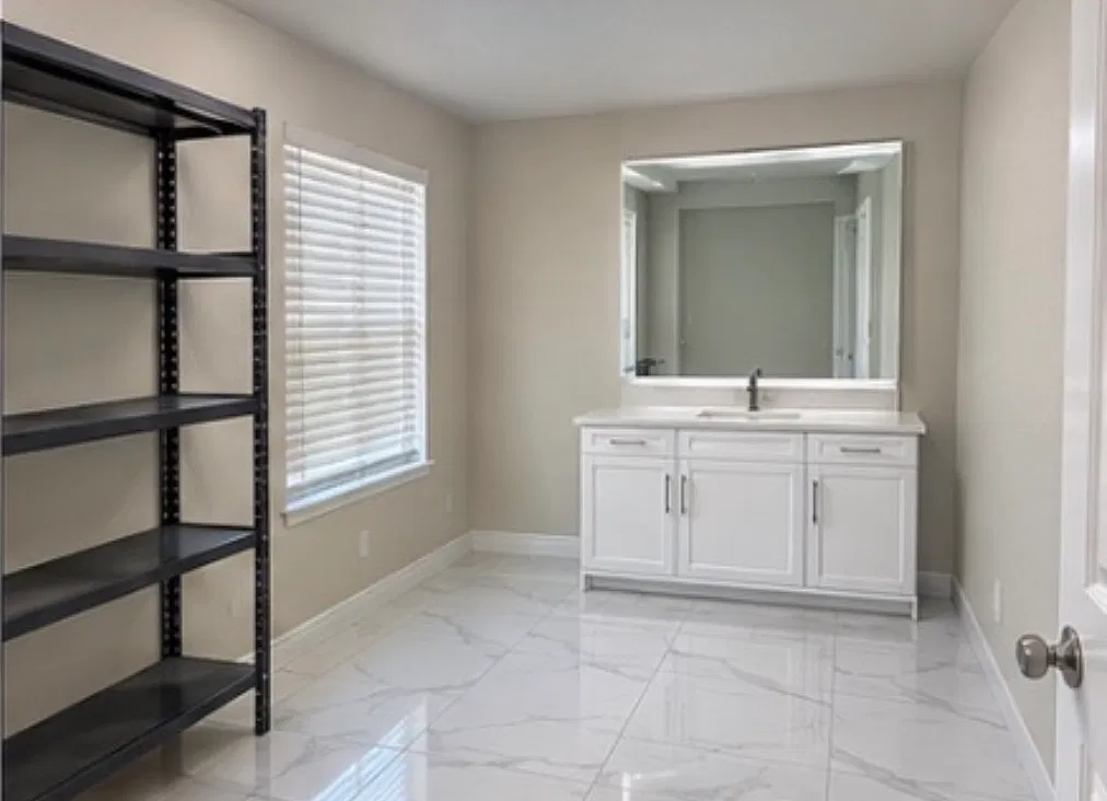 3 bed, 2774 sqft, $2,550 — Photo 4
