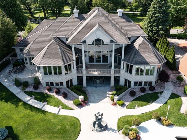 1619 Greenleaf Blvd, Elkhart, IN 46514