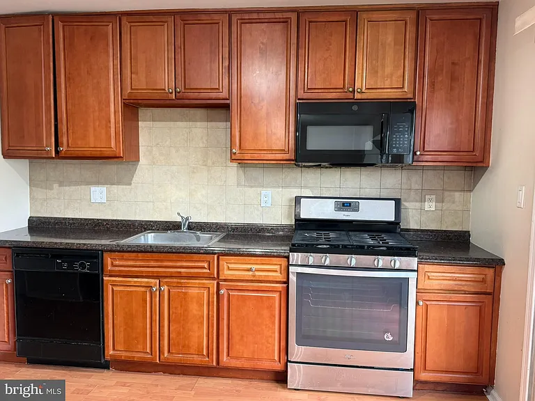 2605 Gramercy Way — Photo 17