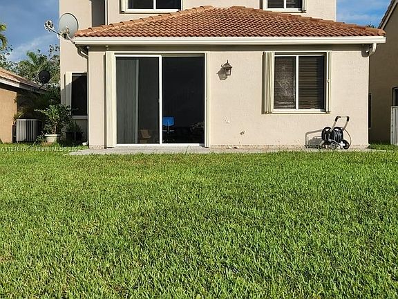 3rd image of 1529 Salerno Cir #1529