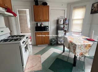 10 Warren St #1, Cambridge, MA 02141