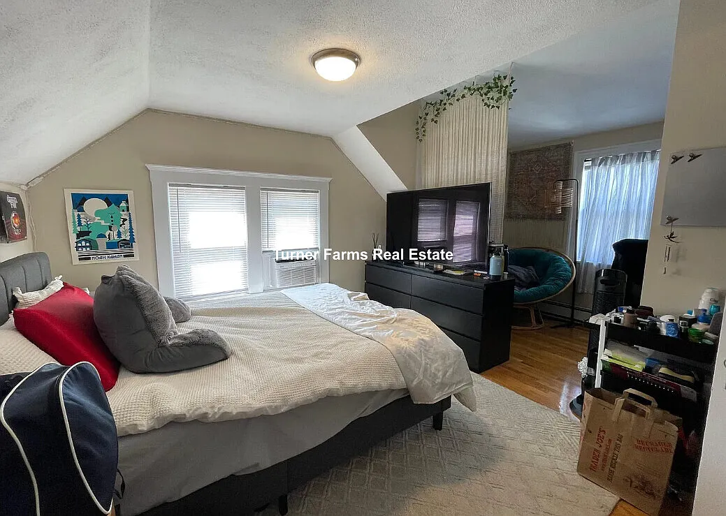 12 Berwick Rd — Photo 4