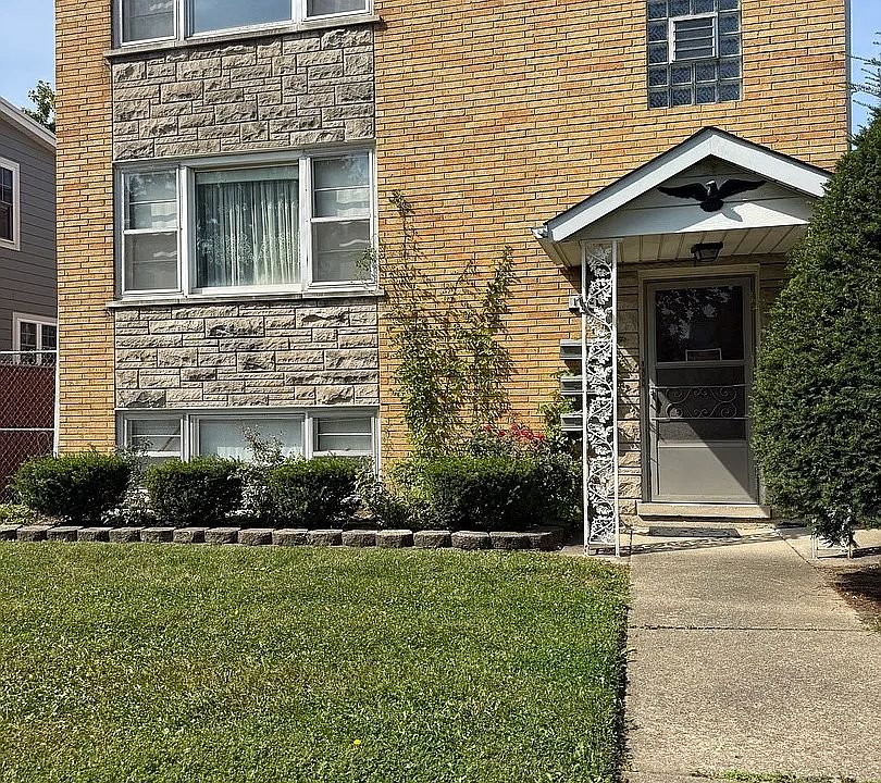 1st image of 1712 N 35th Ave #2