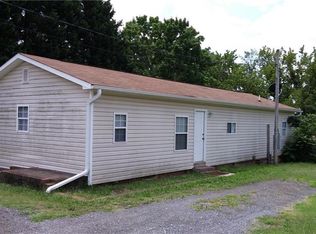 205 Star View Dr, King, NC 27021