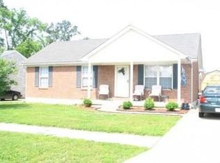 11712 Slate Run Dr, Louisville, KY 40229
