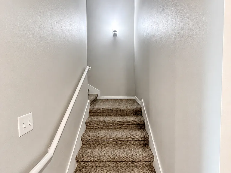 6040 24th St #36 — Photo 5