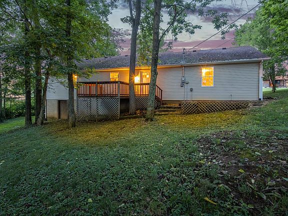 2nd image of 121 Westwood Dr