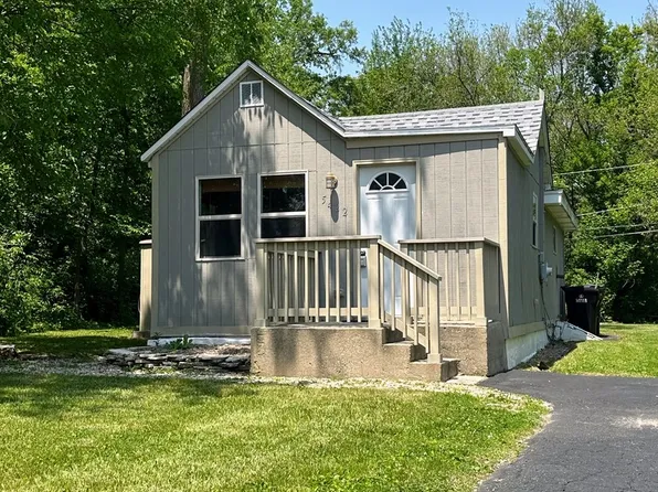 5422 Euclid Dr, McHenry, IL 60050