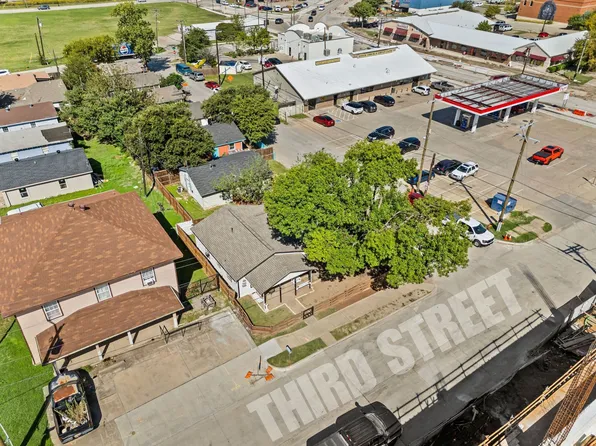 8841 3rd St, Frisco, TX 75034