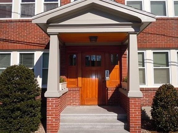 5th image of 1 Bromfield Ct Unit D
