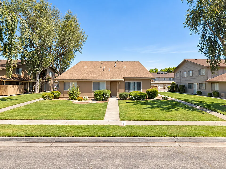 709 Green Way