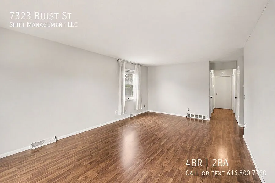 7323 Buist- 4 Bedroom Unit — Photo 3