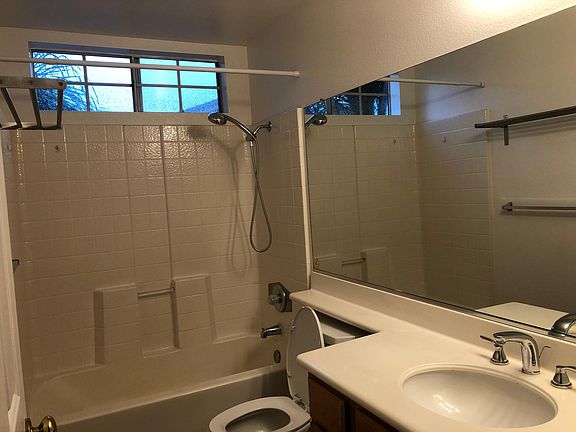 5th image of 21840 S Vermont Ave Unit 2