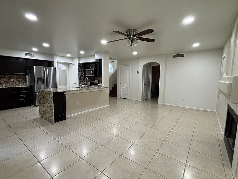 1231 N Tercera Ct — Photo 13