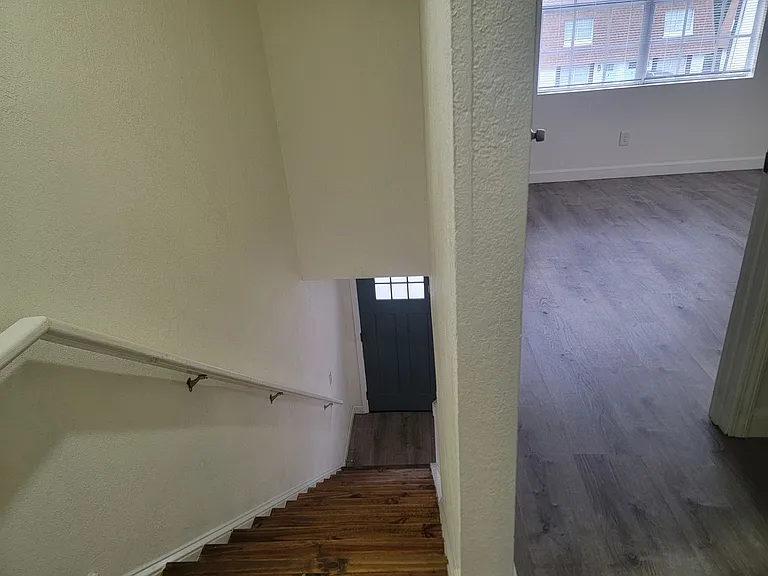 625 Coleman St — Photo 44