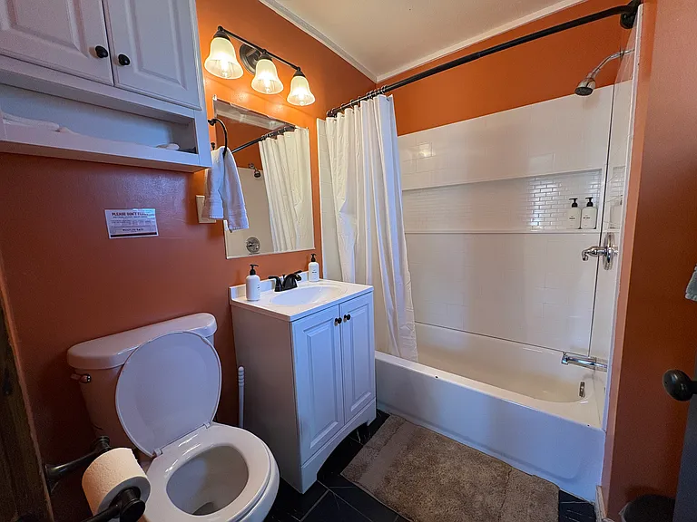 170 E 100 N #5 — Photo 16
