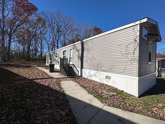 2nd image of 47 Bluebird Hill Dr #334