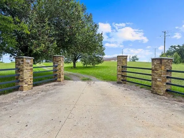 2678 Hickey Rd, Hallsville, TX 75650