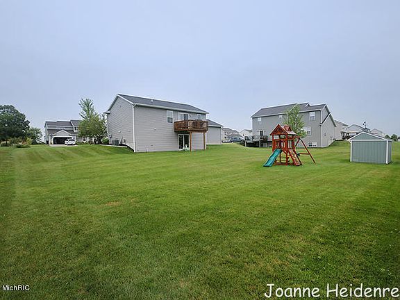 3rd image of 6403 Dew Pointe Ave SE