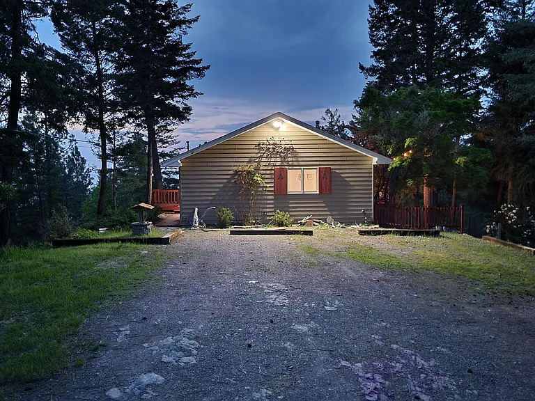 34373 Hilltop Dr — Photo 3
