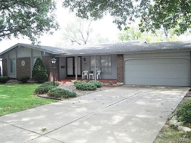1st image of 3655 Amblewood Dr