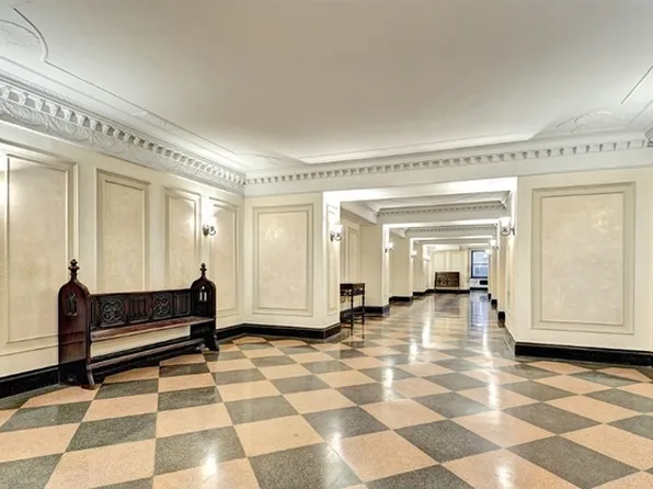 425 Riverside Drive image 9 of 15