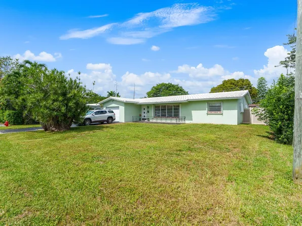 21 SE 7th St, Pompano Beach, FL 33060