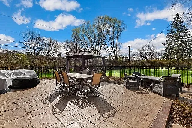 803 Rose Ave — Photo 16