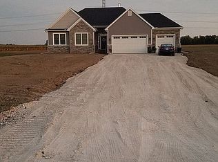 8405 Dowling Rd, Perrysburg, OH 43551