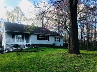 2252 Haymakertown Rd, Troutville, VA 24175