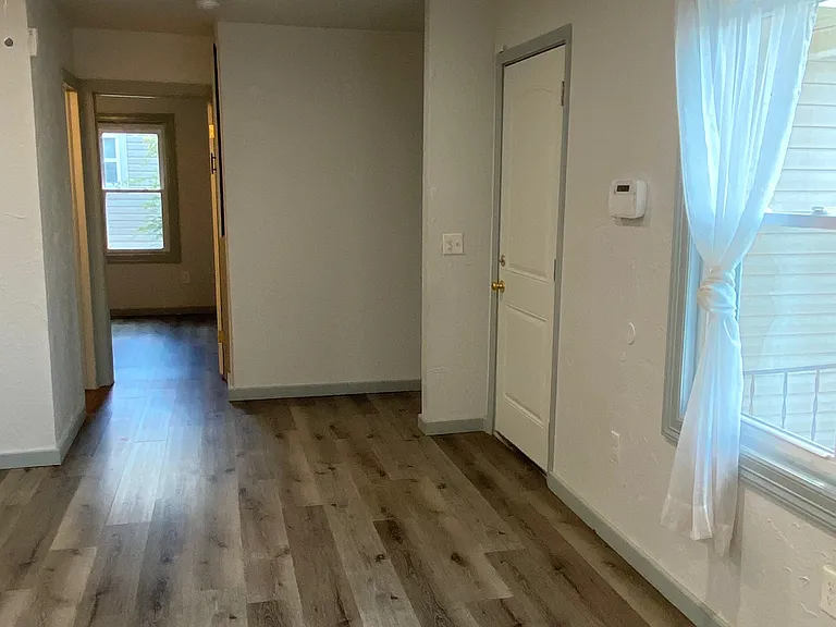 315 W Lilac Ln — Photo 8