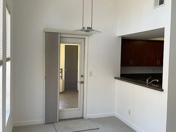 4th image of 1270 Cleveland Ave #325