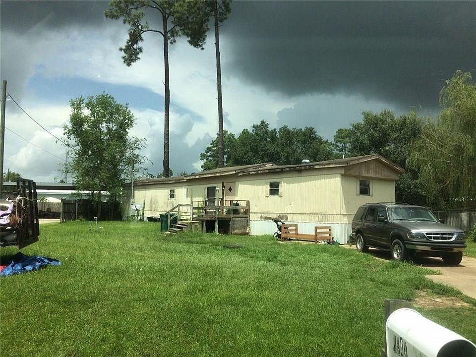 1st image of 2512 Dolphin Dr