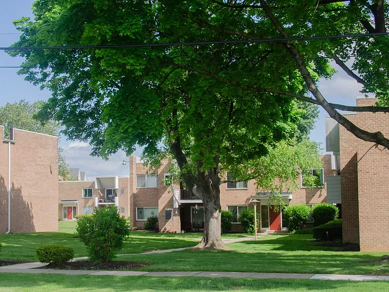 2132 Pennsylvania Ave — Photo 15