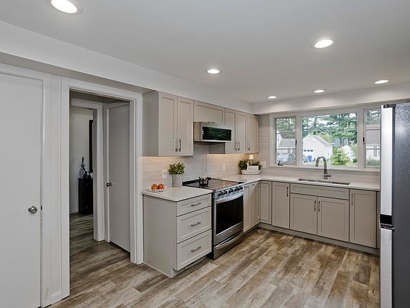 3rd image of 63 Pine Acre Rd
