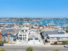 806 W Balboa Blvd, Newport Beach, CA
