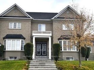 2 Loggers Ln, Brampton, ON L6X4T3