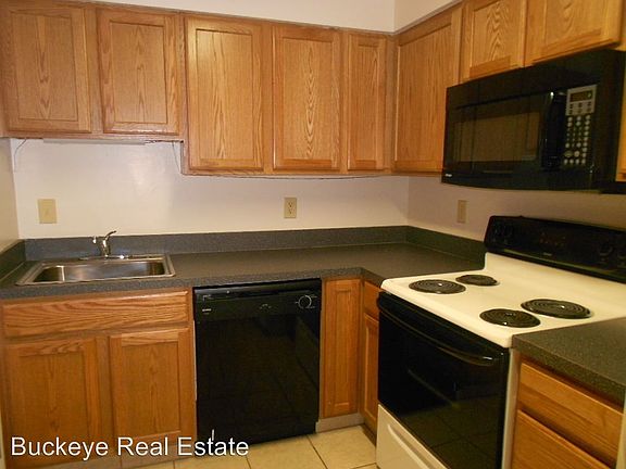 2nd image of 133 E Lane Ave APT 2B