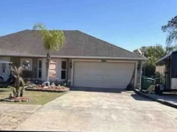 1588 Naples Cir, Deltona, FL 32738