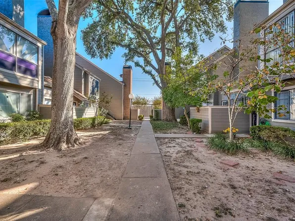 6601 Sands Point Drive #44, Houston, TX 77074