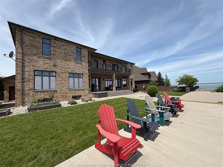 236 Shoreview Ct — Photo 41